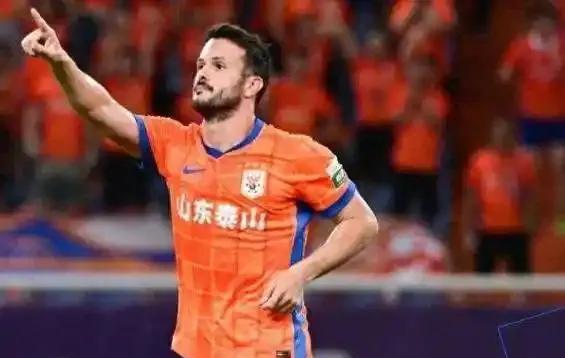 瓦科要加油了，中超最佳射手要不保了，瓦科今天必须尽快进球才行了，刚刚北京国安法比