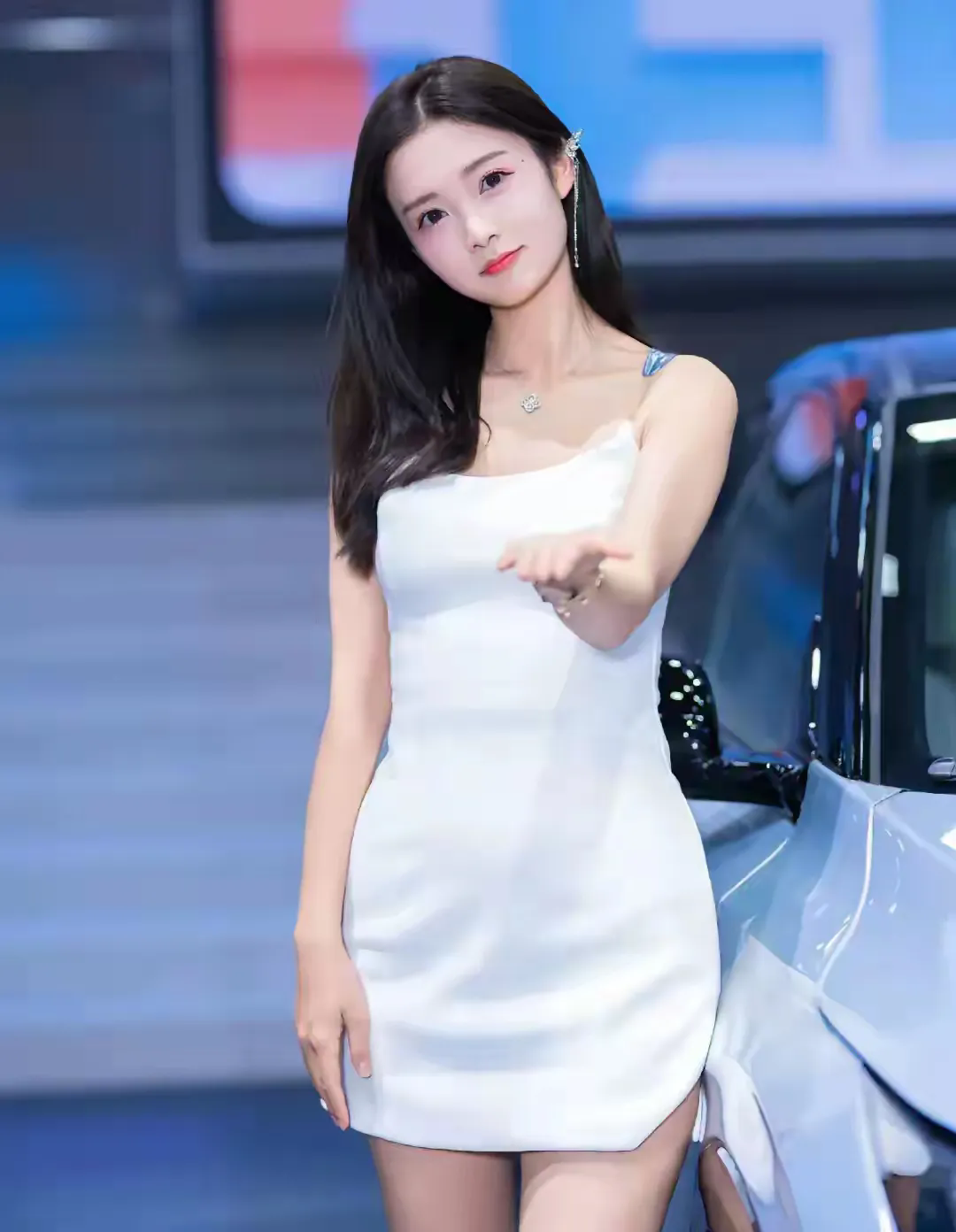 连成一句话，全班无一人答对？
老婆  怀孕了   你  是
哥哥  闺蜜   我