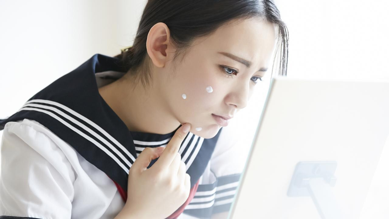 敏感肌屏障受损修复