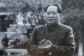 1963年中苏论战的时候，毛主席谈到了苏联的变化。毛主席表示：“在苏联，干部是不