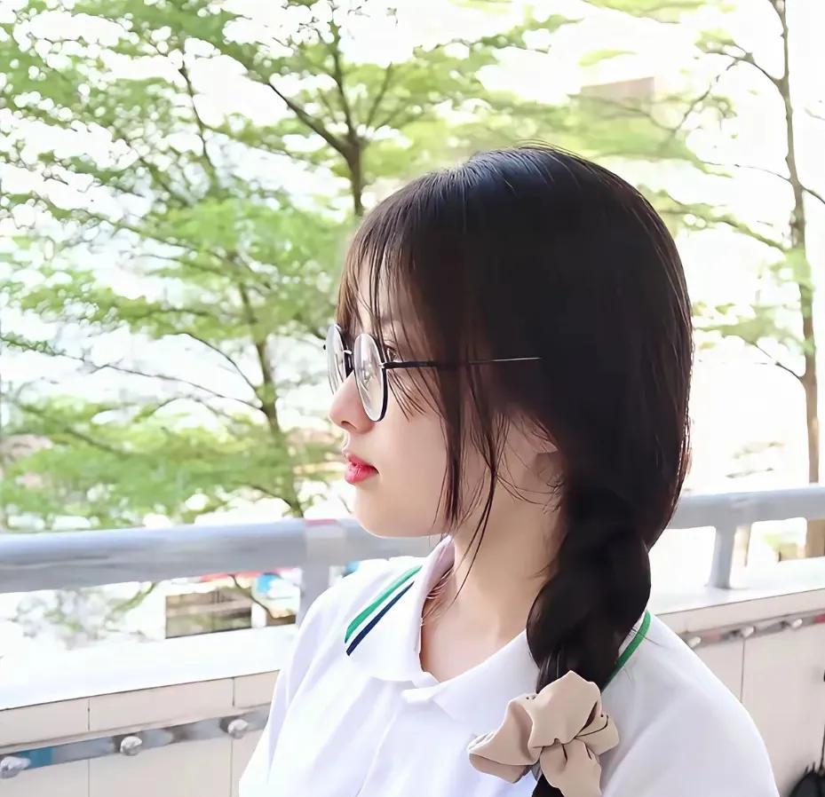 升学宴上我感受到的 前程似锦
原来 前程似锦 还有这样的一层含义
幼儿园毕业  