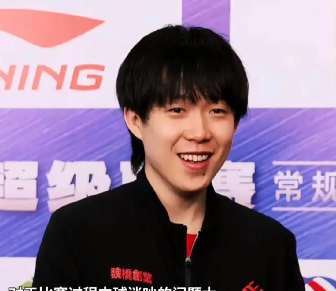 王楚钦又明目张胆的护短了，这一次不是为了妹宝而是众多喜欢他的粉丝！
乒超联赛赛后