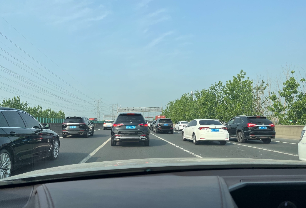 多少公里驾驶经验，算的上老司机！
共计分为15个等级，看下你属于哪个级别。
不过