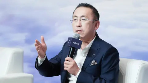 追光L上市补齐高端矩阵 岚图卢放：要与华为一起向外卷