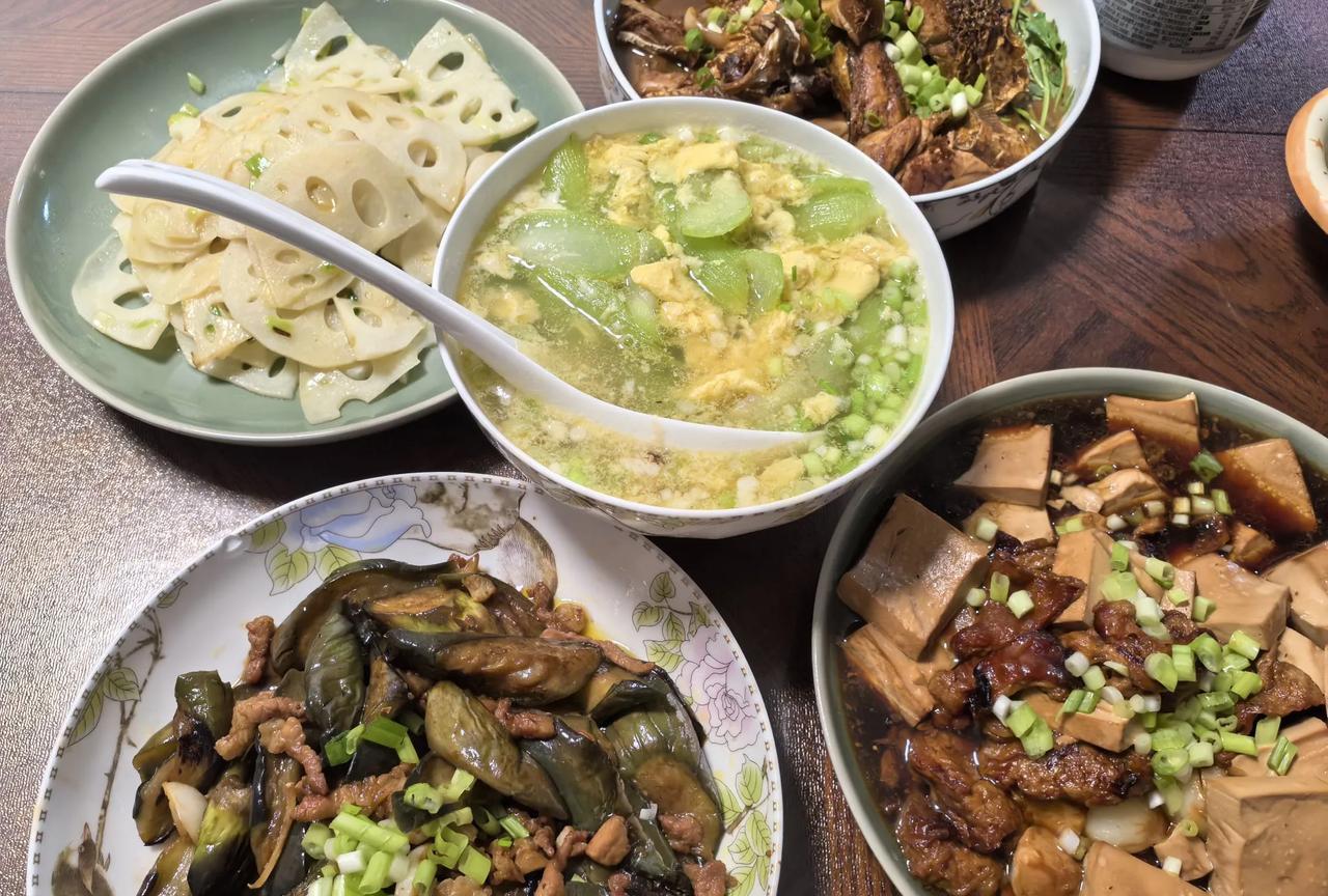 #做早饭时想# 【美食是人类文明的源头】
    昨天说吃都不会吃，哪里会有古文