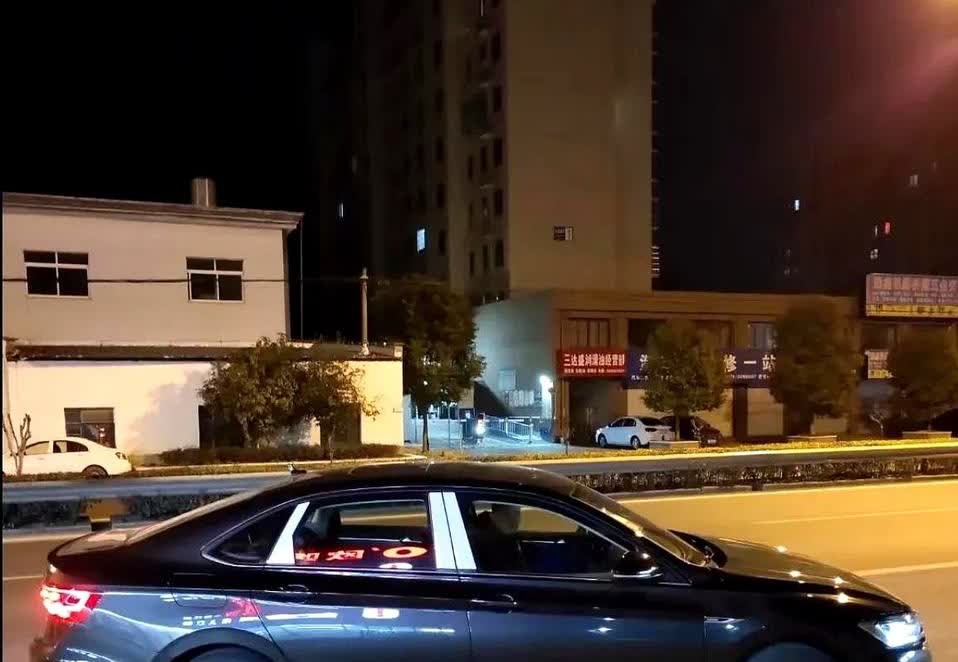 千万别为了面子买车！

21年，我老婆非要买车，完全不顾家里那点可怜的积蓄。