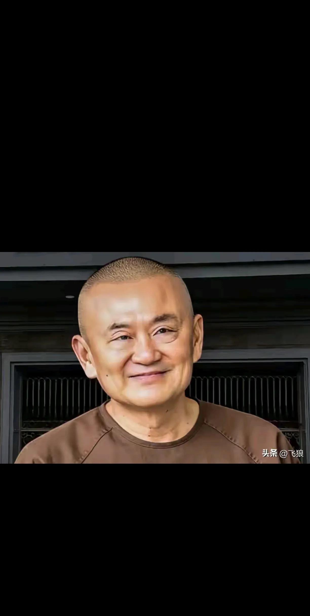 泰国前总理他信在狱中的照片流传开来，从照片上看，76岁的他心态与面貌颇为平和，不