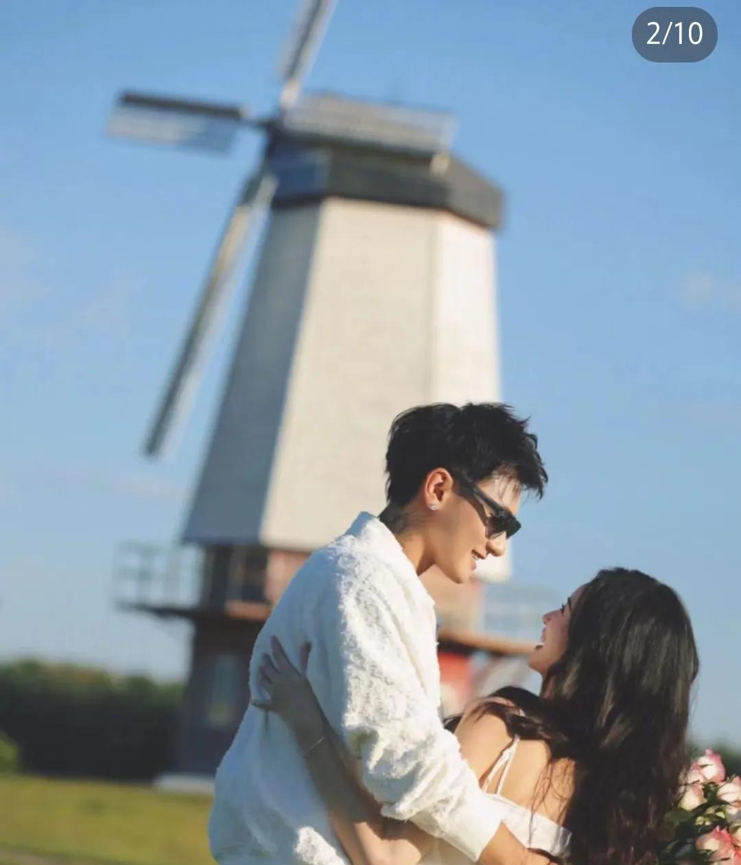 黄子韬求婚徐艺洋引爆全网！满地鲜花+萌宠见证，工作室神秘沉默引热议