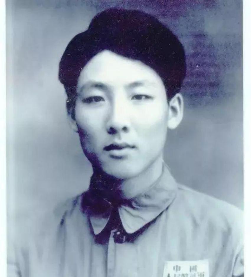 1950年的元宵节，准备回家的孙家栋，发现食堂今天竟然有红烧肉，一时馋嘴的他，便