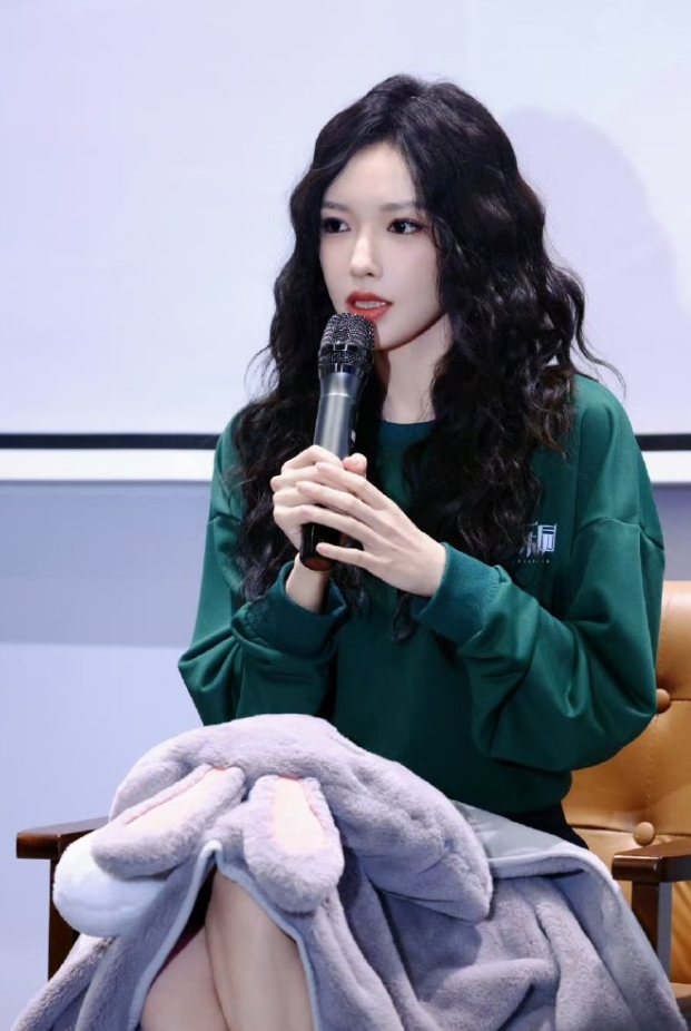 钟楚曦的《明日乐园》阵容好强大