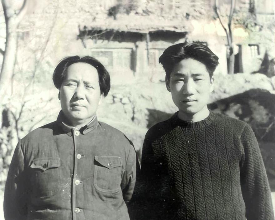 当老蒋得知毛岸英牺牲，深夜支开宋美龄，对蒋经国说了句意外的话
1951年1月的台