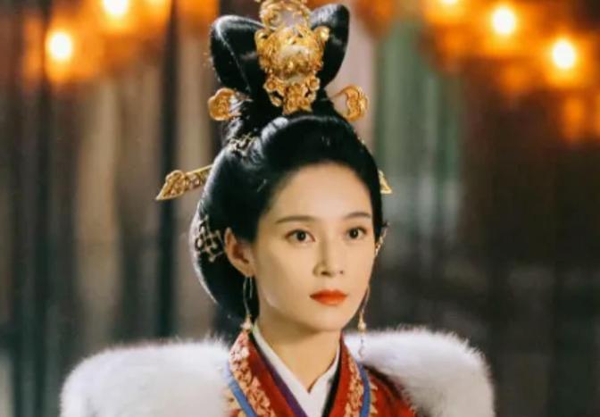 在唐代后来分崩离析的时候，诸侯混乱纷纷揭竿起义。其中耶律阮和叔父辽太宗耶律德光也