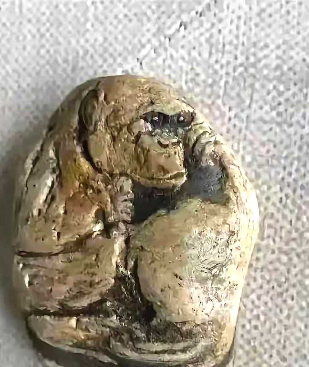 老公花一千块买的这块石头，气死我了！大家看看值吗？