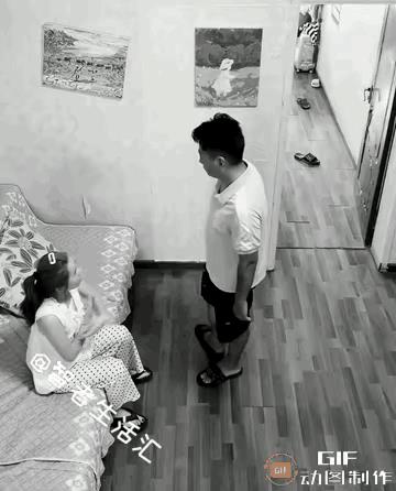 丈母娘的神助力！
妻子和丈夫因琐事争吵，仗着在自己娘家丈夫不敢动她，就扬起手拍的