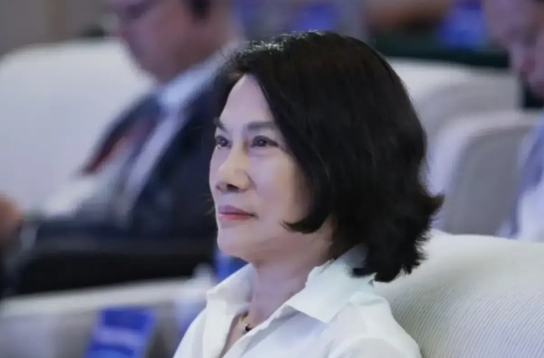 传统厂商如果真被小米干趴下了，只能说明自己菜。
首先冰箱空调洗衣机这三件里面，普
