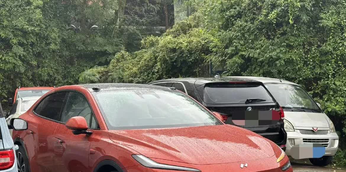 通过 「精装换电大号 Model Y」的定位切入市场的乐道 L60，销量似乎远不