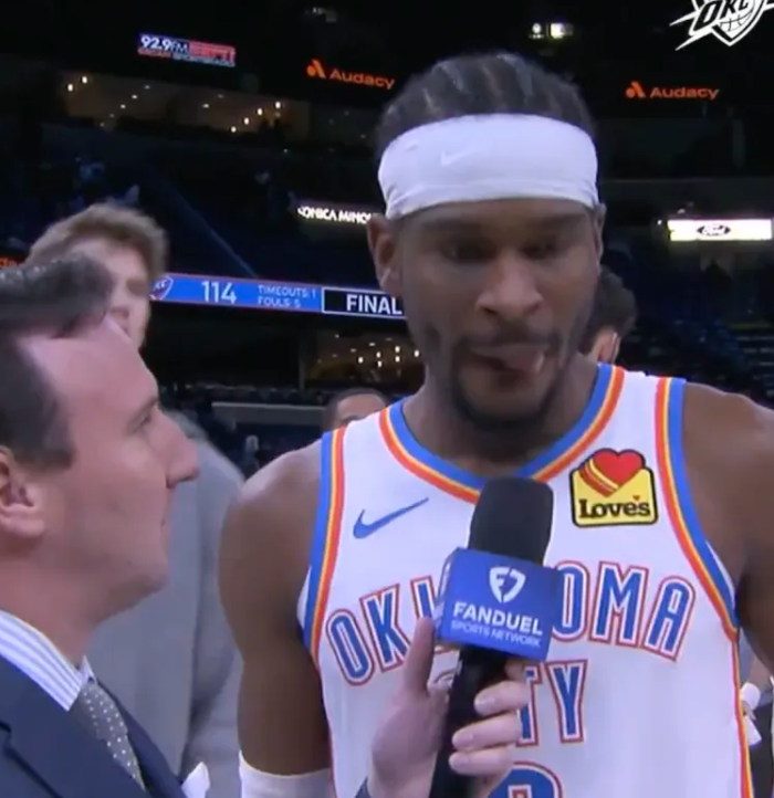 NBA常规赛，雷霆114-100击败灰熊。
赛后雷霆球员谢伊-吉尔杰斯-亚历山大