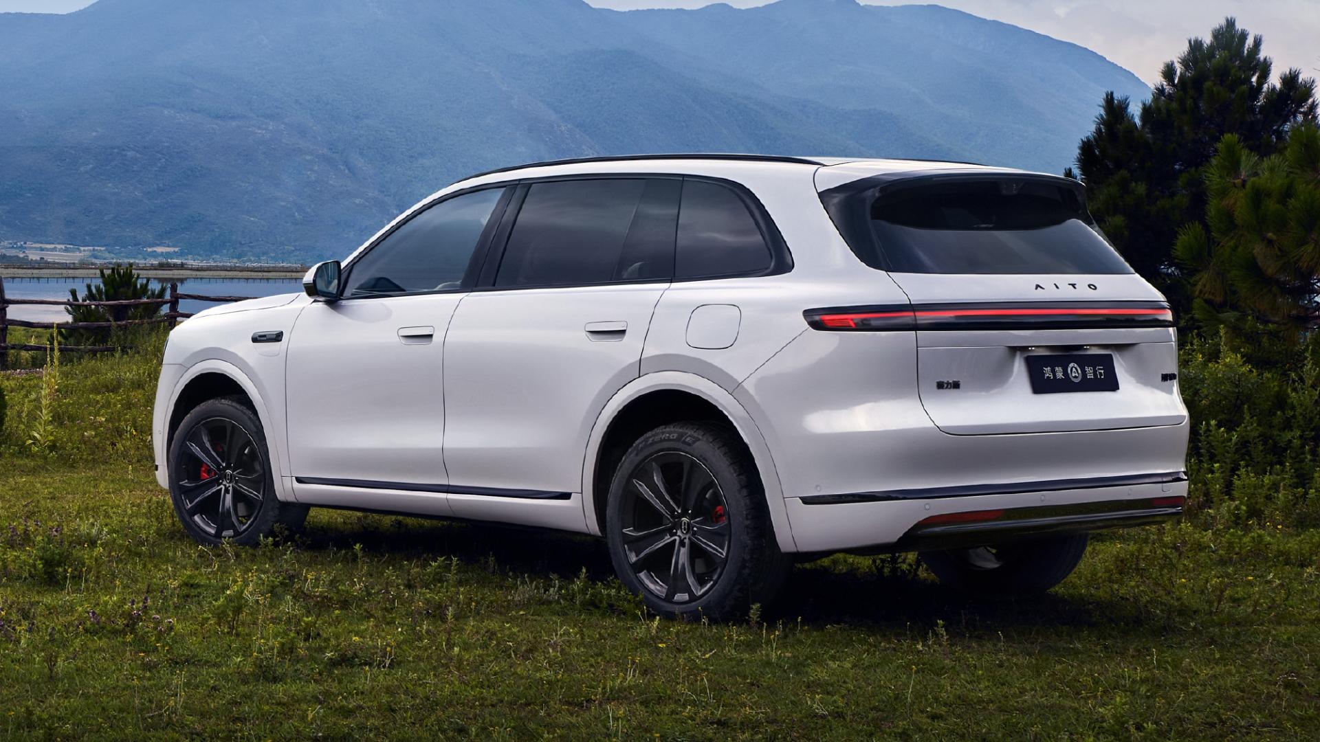 全新问界M7大定突破10万台：仅上市72天