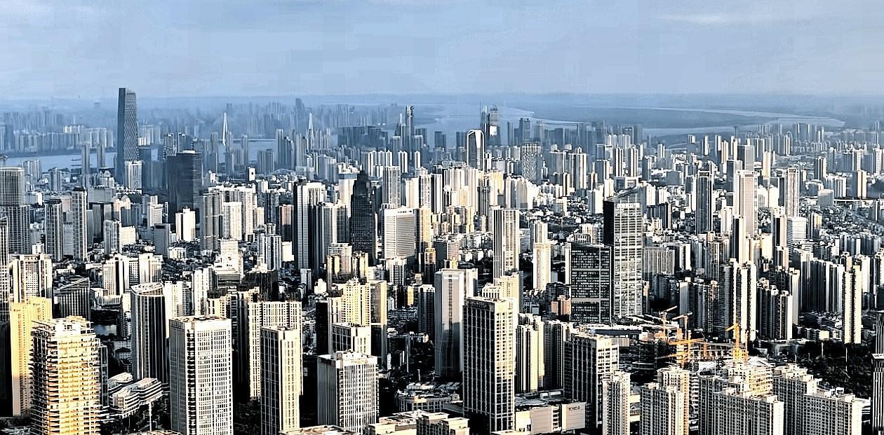 南京请注意，武汉的市政府在江北的汉口，湖北的省政府在江南的武昌，所以汉口和武昌是