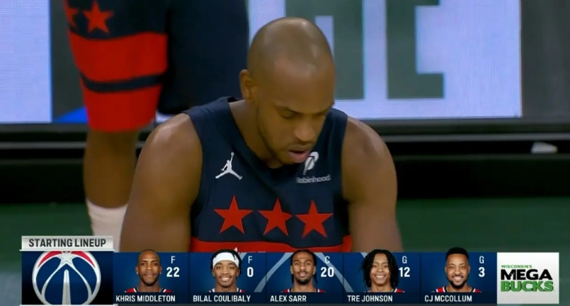 奇才老将米德尔顿真是太重情义了！在今天奇才客场以114：113险胜雄鹿的比赛中，