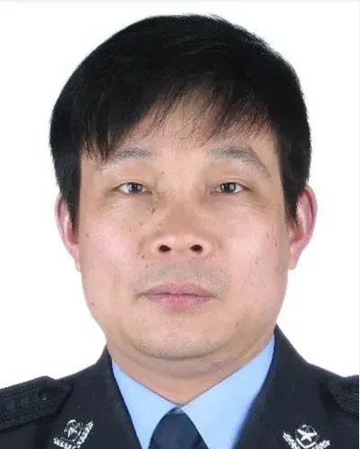 安徽宿州警长“堕落之路”：从人民卫士到阶下囚
 
在安徽宿州，滁州市公安局原二级