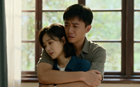 丈夫年薪23万，每月给公婆8000，我也照猫画虎每月给父母8000，儿子的一句话，我当场愣住