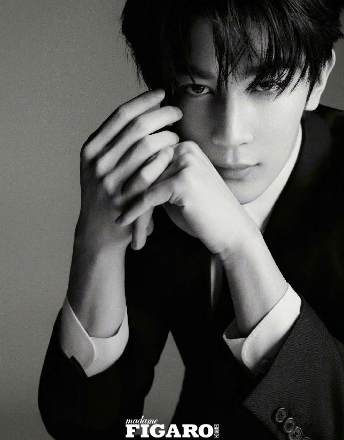 所以，我们感叹“我想要我得不到”的，也许并非某个具体的人，而是被他所代表的、那种