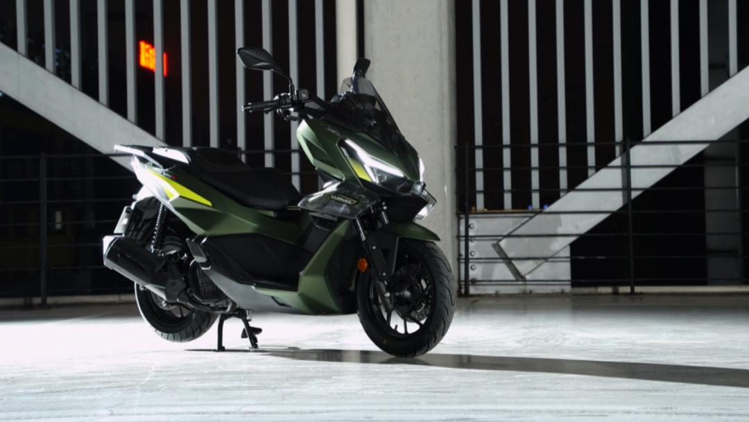 无极SR150R发布，改写运动踏板格局