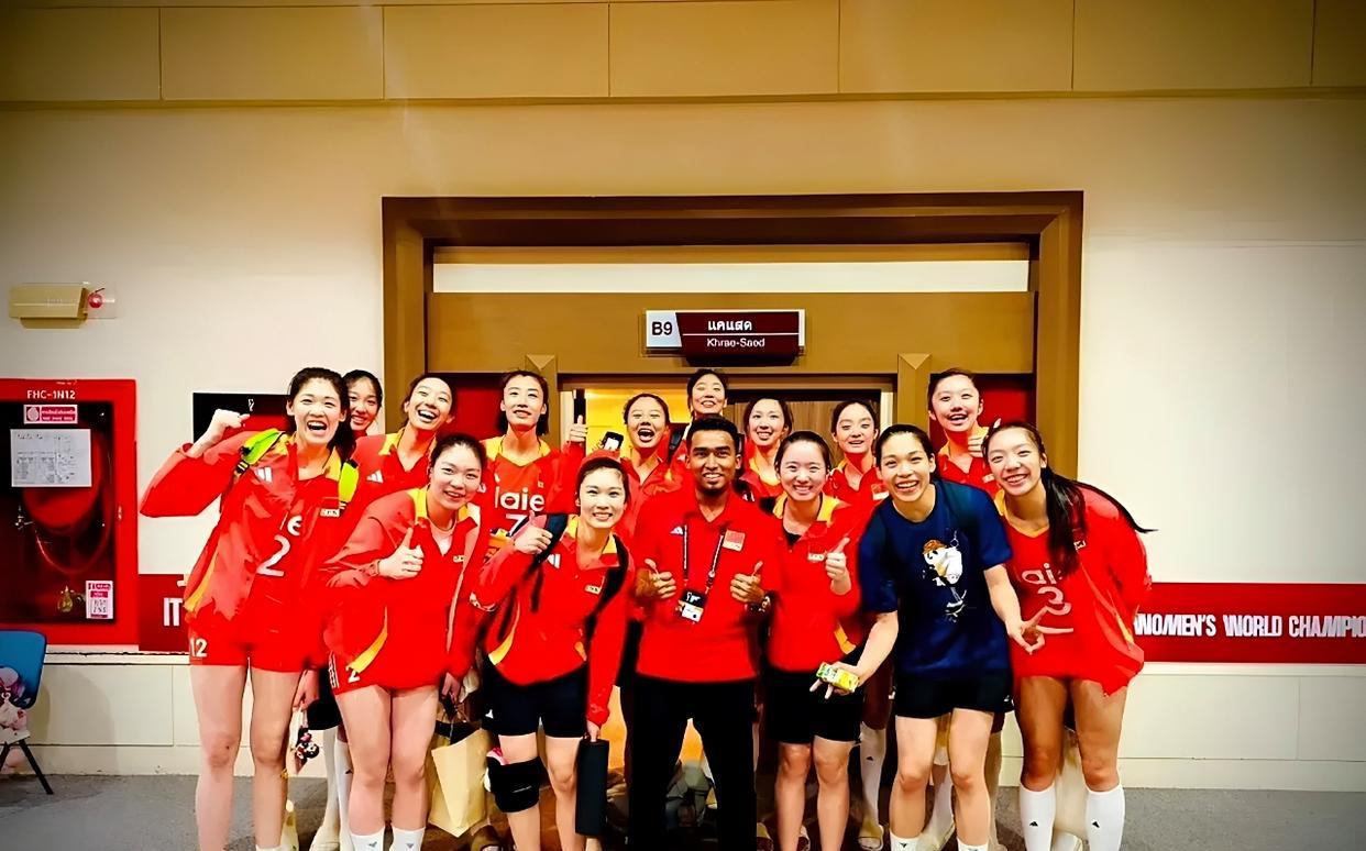 说句实话，我大胆预测中国女排世锦赛对阵法国女排首发阵容。
主攻：吴梦洁、庄宇珊