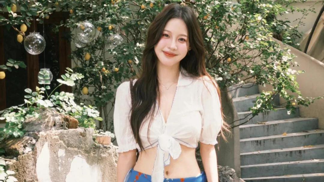 甜美女孩游乐场拍照，8个简单动作，娇俏好看显身材，上镜漂亮氛围感