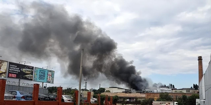 俄乌打了这么久 终于找到原因了











乌克兰咋这么硬？打了三年多