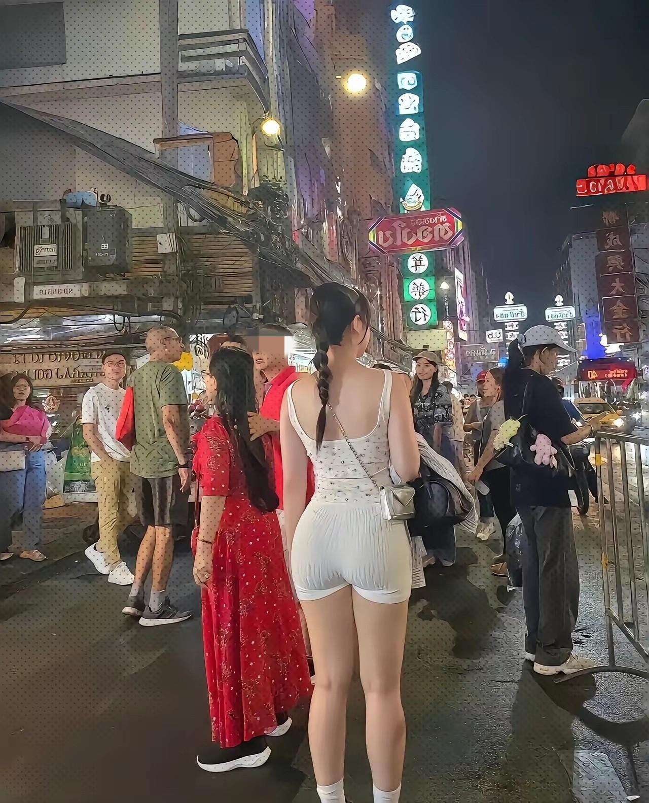 怎么样才能要到她的联系方式？