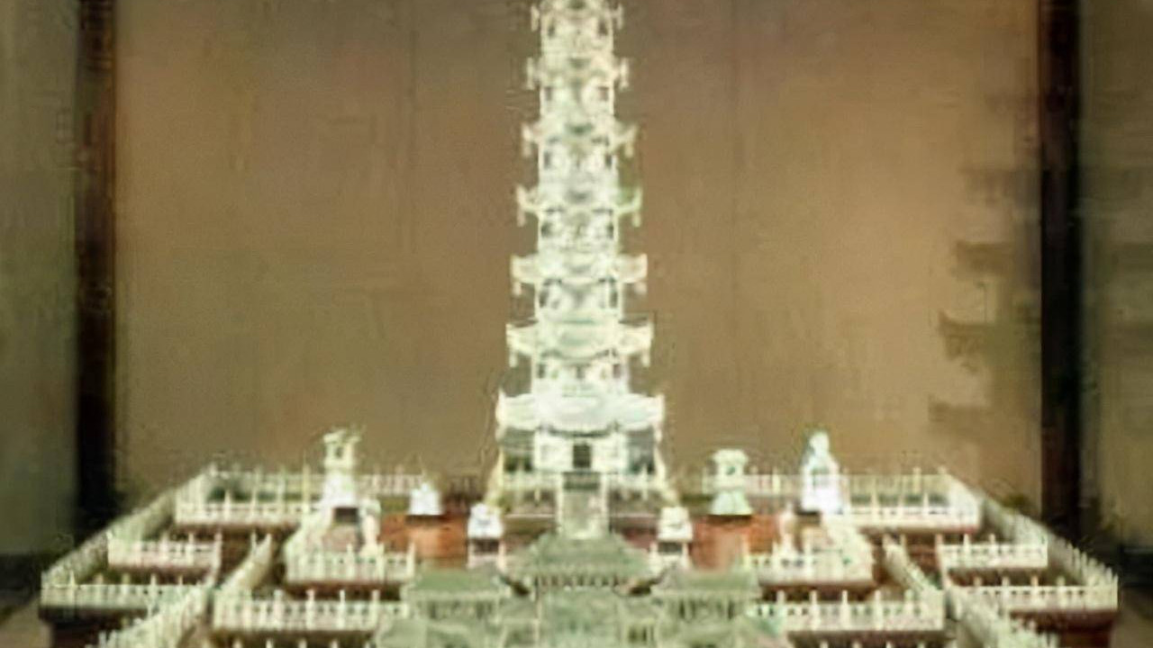 43kg国宝“翡翠塔”，主人在国外因病去世，今被美国“霸占”不还