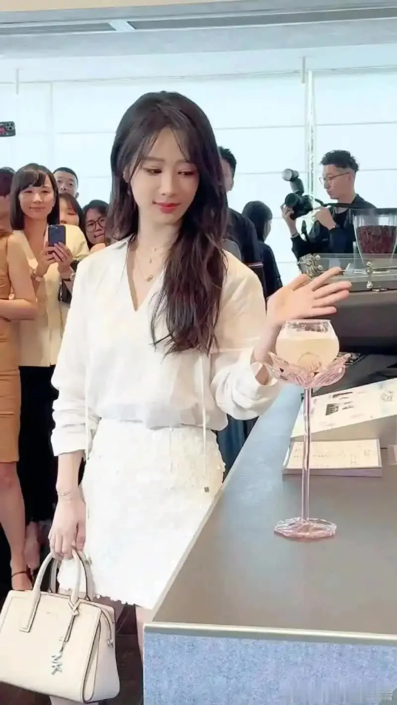 杨紫和张含韵，谁更漂亮？








