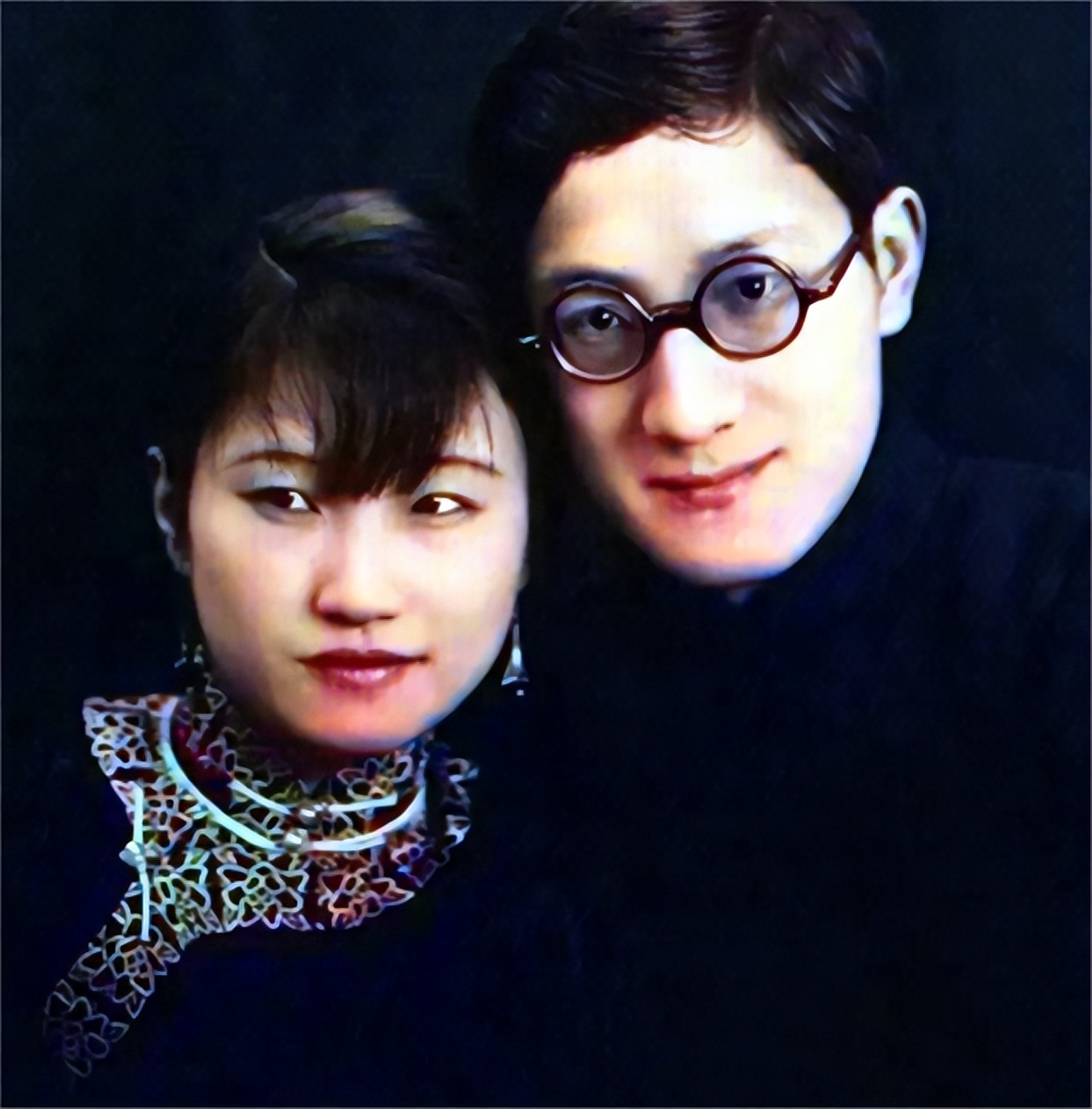 1926年，29岁的徐志摩为了迎娶陆小曼，特地请恩师梁启超当证婚人。结果，梁启超