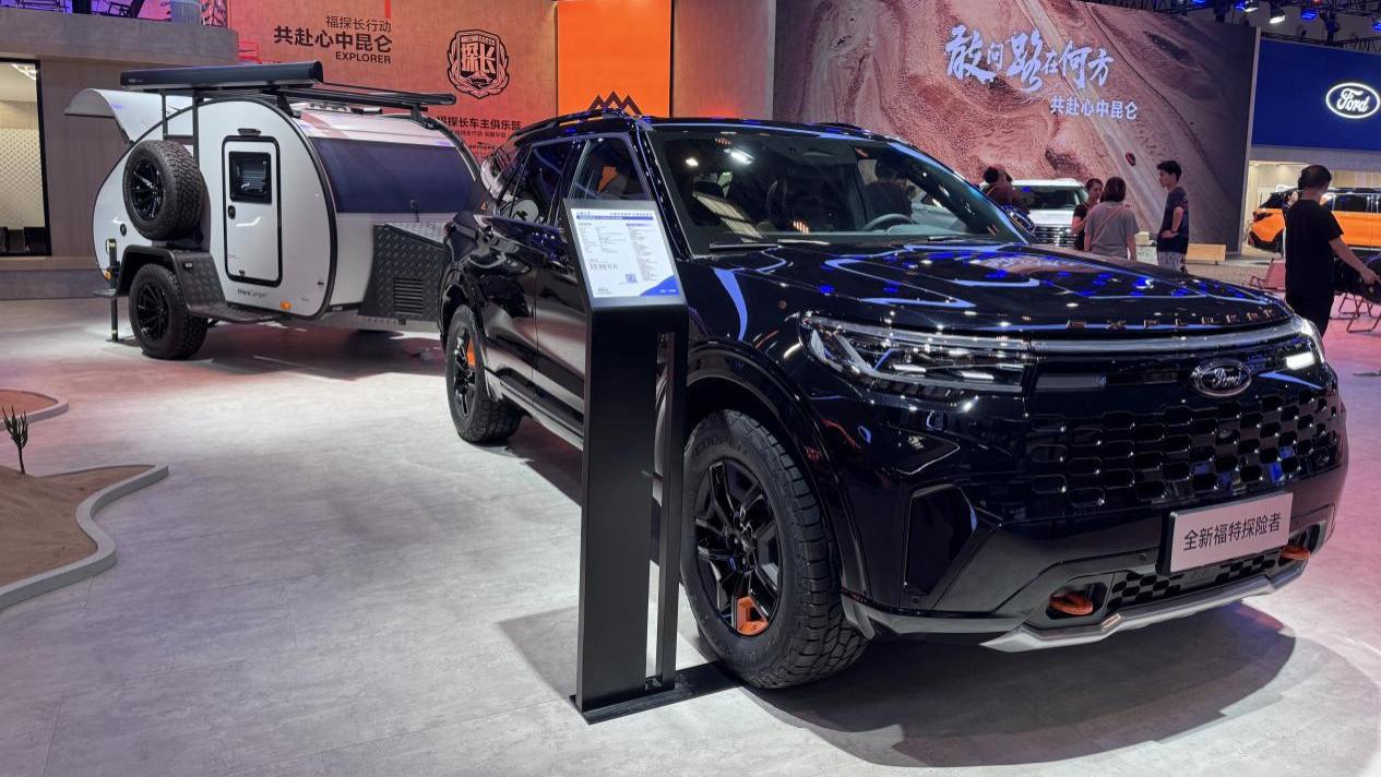 看了不同款式的探险者，准备入手大五座四驱版