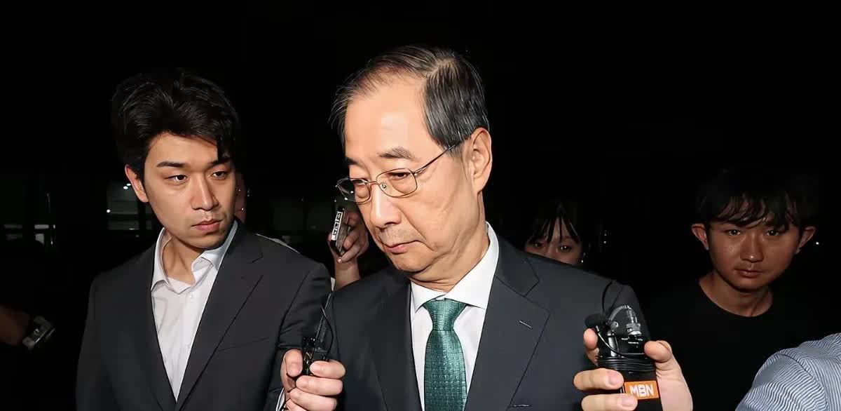 韩国特检组曝光了韩德洙参与内乱戎严事件真相，让全世界为此而震惊，他声称八个月之后