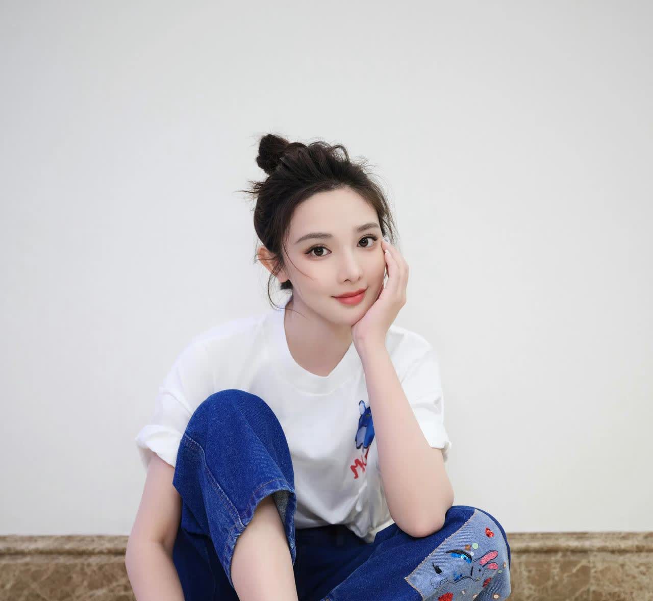 彭小苒，167cm，元气少女的可爱日常。