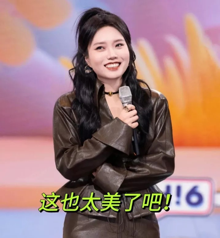 今早打开手机一看，
蒙了！
李某琴昨晚居然被谢某飞实名举报，谢某飞就是李某琴脱口