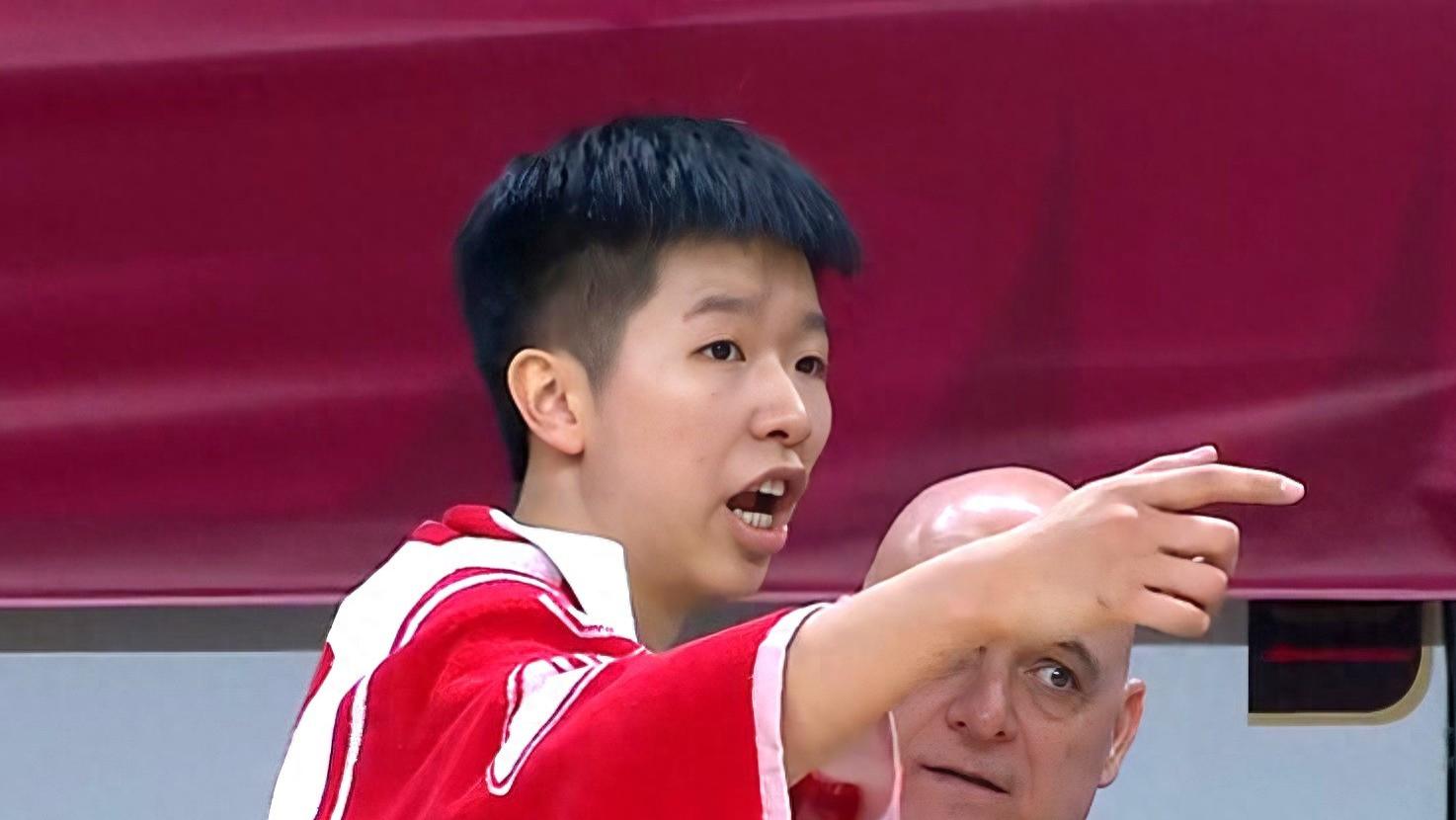 黄思静的两个“特质”，决定了她暂时还不能专职当教练