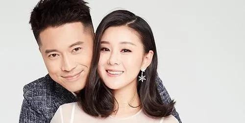 夫妻存款引发家庭风波











想知道家里有多少钱，结果媳妇支支吾吾