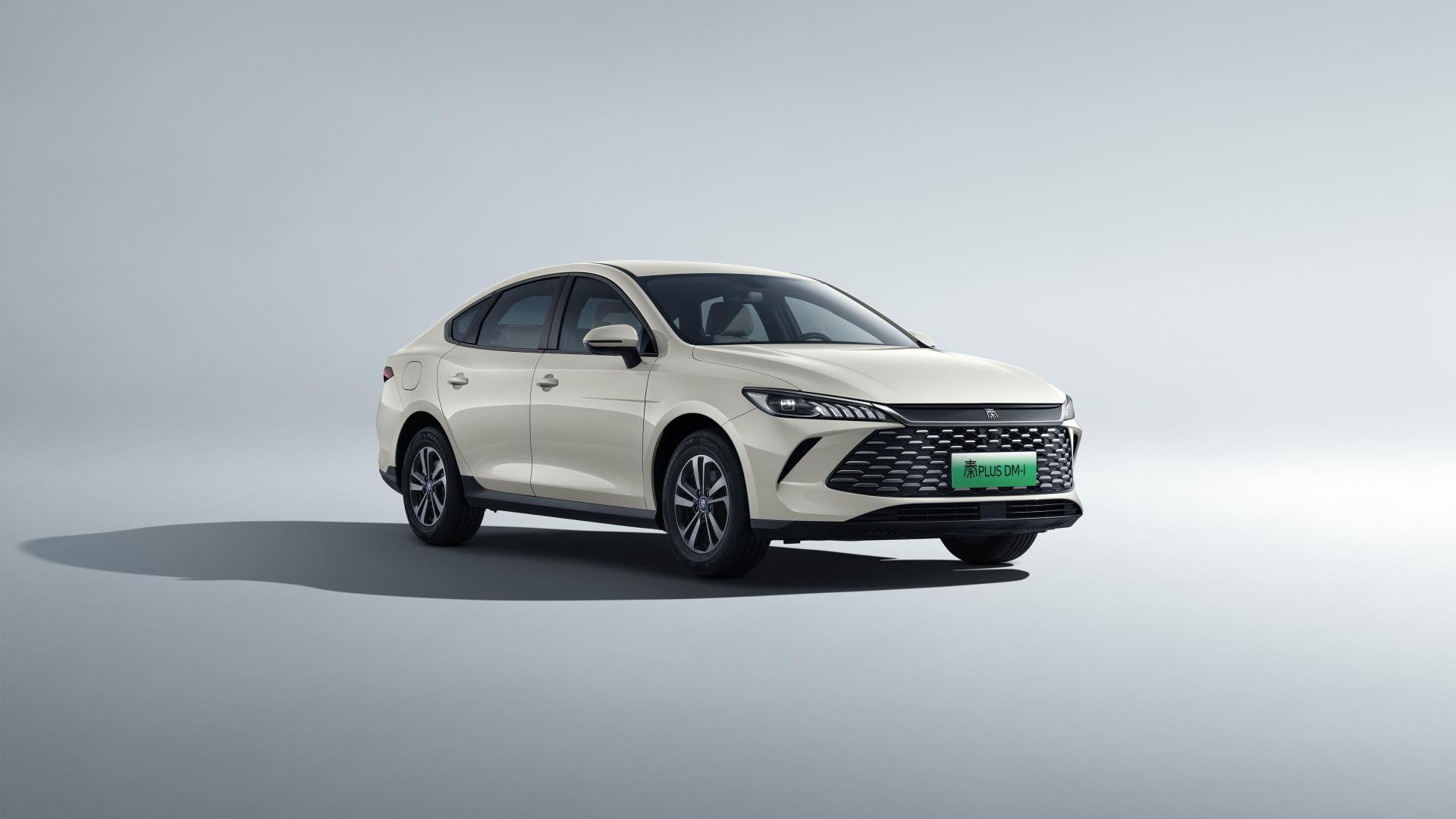 全系6.98万元起！比亚迪第二代秦PLUS加推三款“进取型”新车