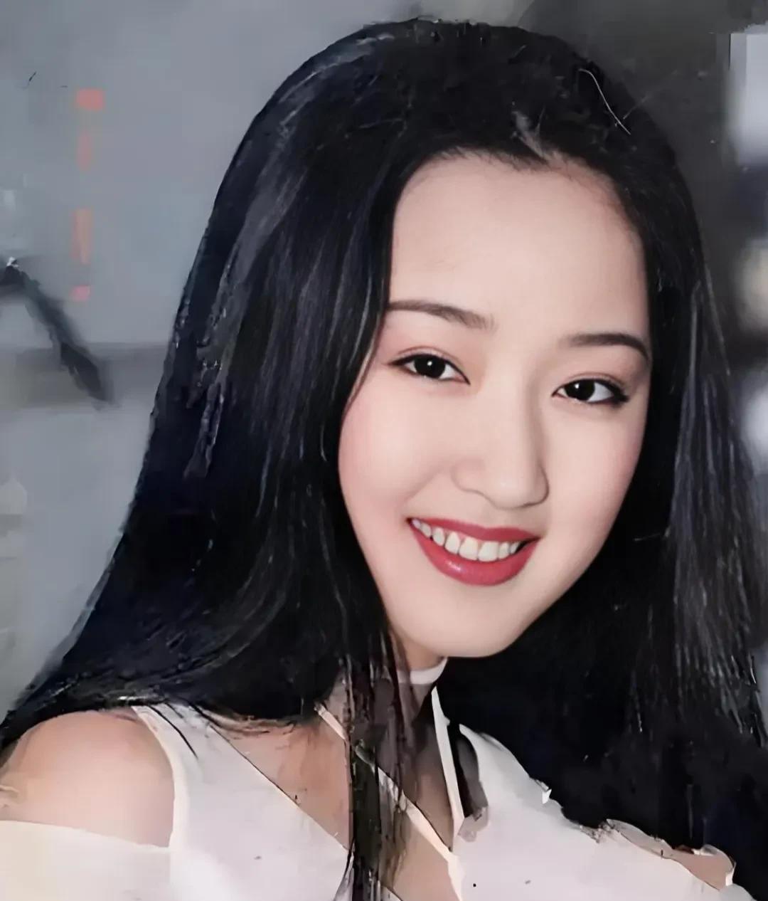 杨钰莹:每次体检的时候，我都不敢面对体检单上的“中老年”三个字。现在还好点，但第