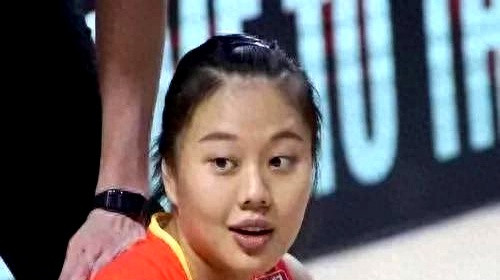 为什么她们十八岁能进国家队她们怎么就不行？
