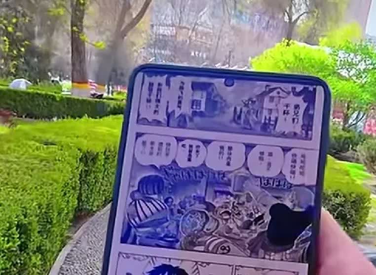 华为“后劲很足”，可以说阔屏已经超出手机的定义了，就是一台小平板的范围！
特别