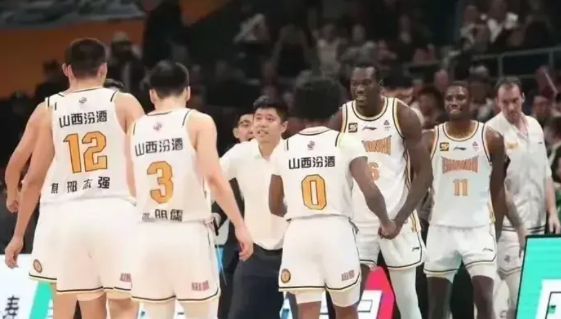 山西季后赛名单估计也就这样了！
输了福建后，也是好事，本来就是检验外援的比赛，避
