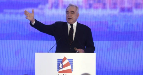 美国前高官批评特朗普对华政策











美国前副国务卿坎贝尔最近在中