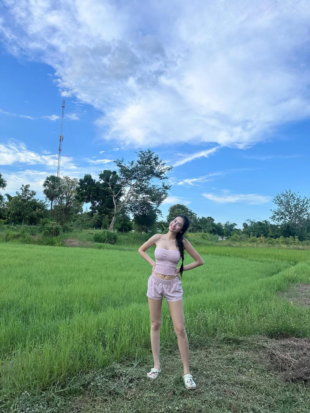 蓝天白云晴空万里，这感觉太好了。