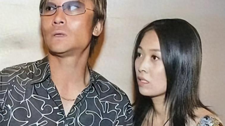 前国脚高峰现状：与那英恋爱却出轨，曾2次入狱，如今54岁很沧桑