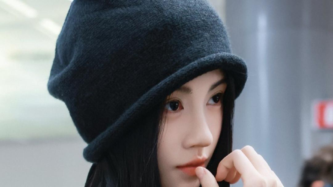 生图出圈、秀场三连杀，鞠婧祎海外人气登顶